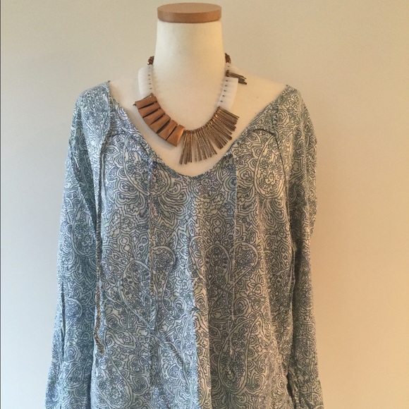 American Eagle BoHo printed top