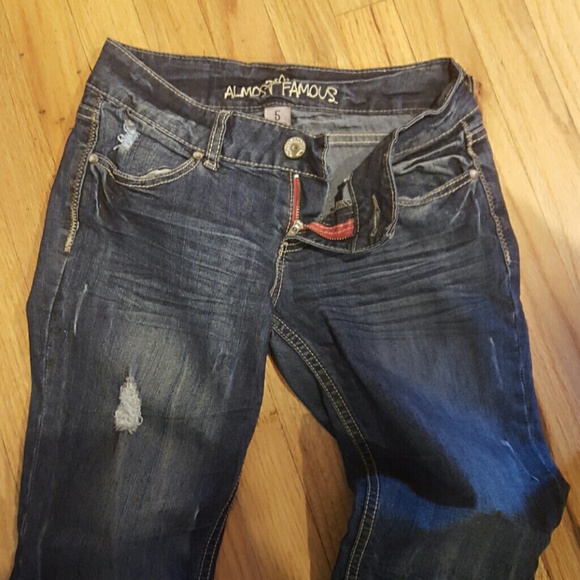 Jeans - Picture 2 of 3