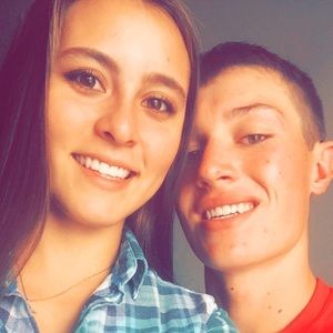 Meet your Posher, Kenzie