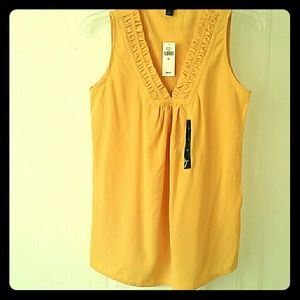 *SALE* NWT Banana Republic Gold Sleeveless Top