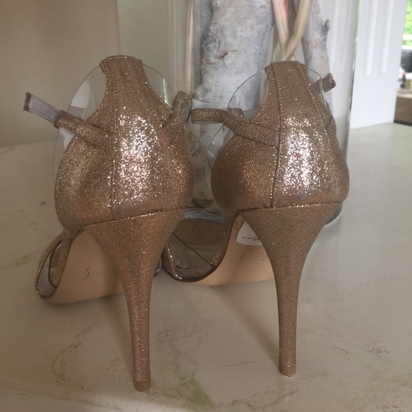 💥SALE💥 Stuart Weitzman Gold Glitter Heels - Picture 3 of 4