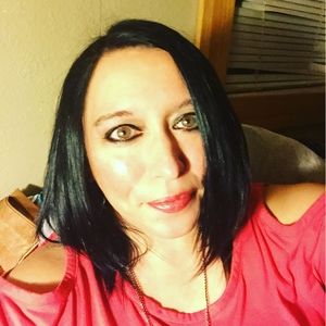 Meet your Posher, Nikki