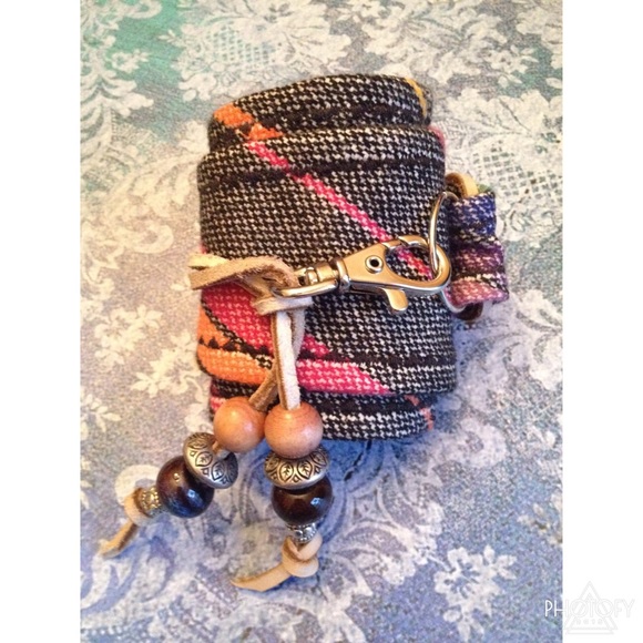 Handcrafted adjustable wrap cuff bracelet - Picture 3 of 4