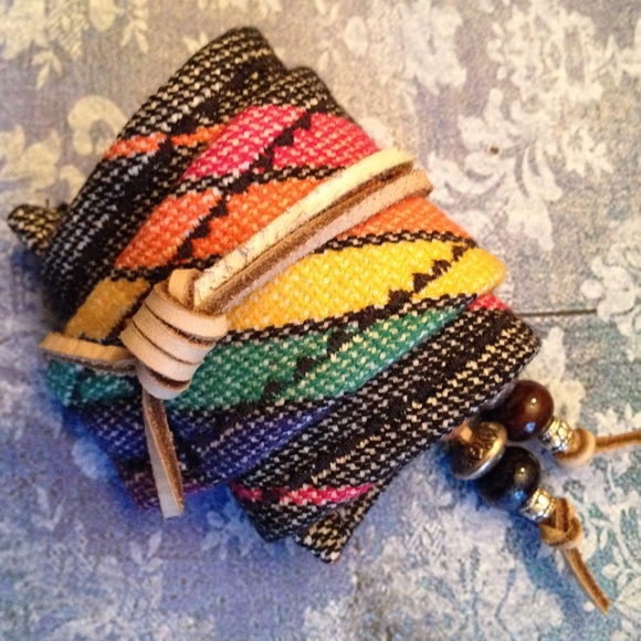 Handcrafted adjustable wrap cuff bracelet - Picture 4 of 4