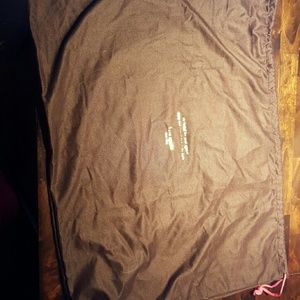 Dust cover bag for large Kate Spade purse.