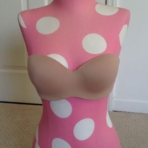 Victoria's Secret Strapless Bra👙