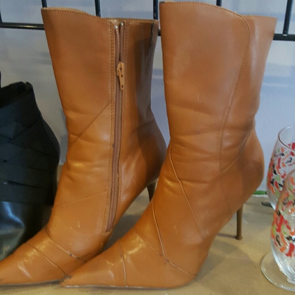 Tan pointy toe size 9 woman's boot