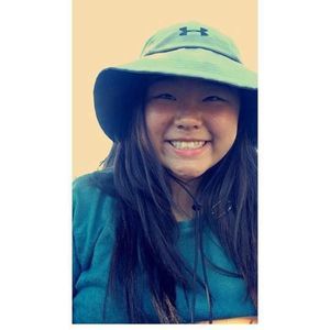 Meet your Posher, Crystal