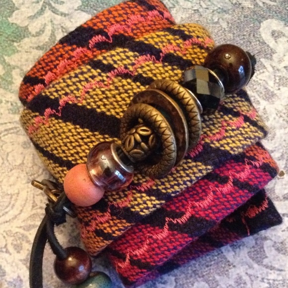 Handcrafted adjustable wrap cuff bracelet - Picture 2 of 4