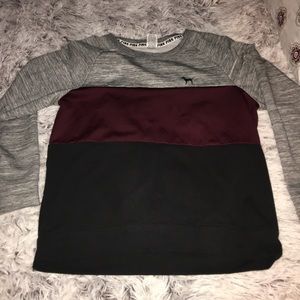 🎀 PINK Crew Sweater