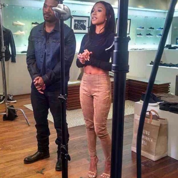Zara Suede Trousers as seen on Kaurreche Tran