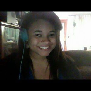 Meet your Posher, Kira