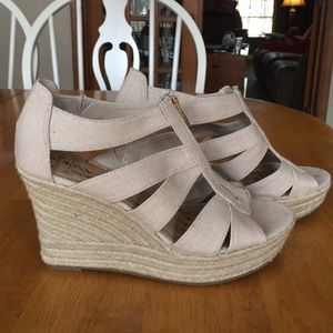 Merona 4 inch Tan Wedges