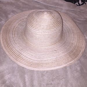 Floppy summer hat