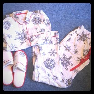 Victoria's Secret winter PJ set