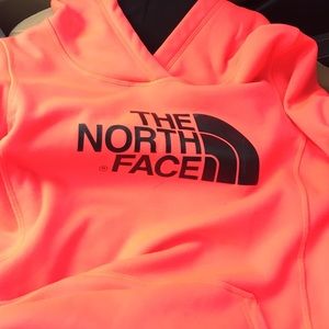 SMALL WOMANS NORTH FACE HOODIE