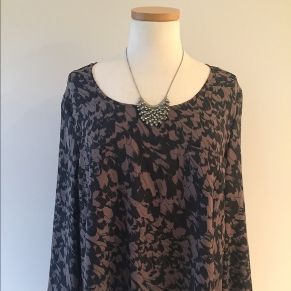 Printed BCBG shift top