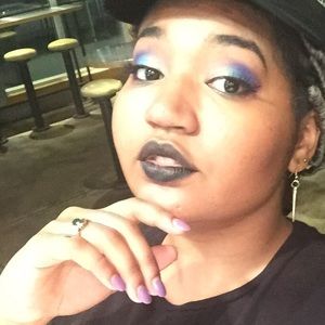Meet your Posher, Ieasha