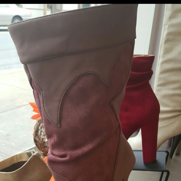 Boot! - Picture 2 of 2