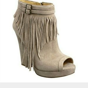 Nine West Suede peep toe  bootie
