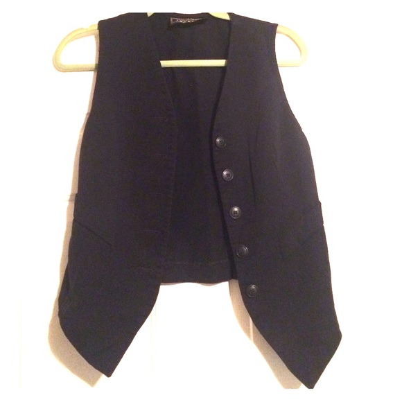 Express black vest with buttons