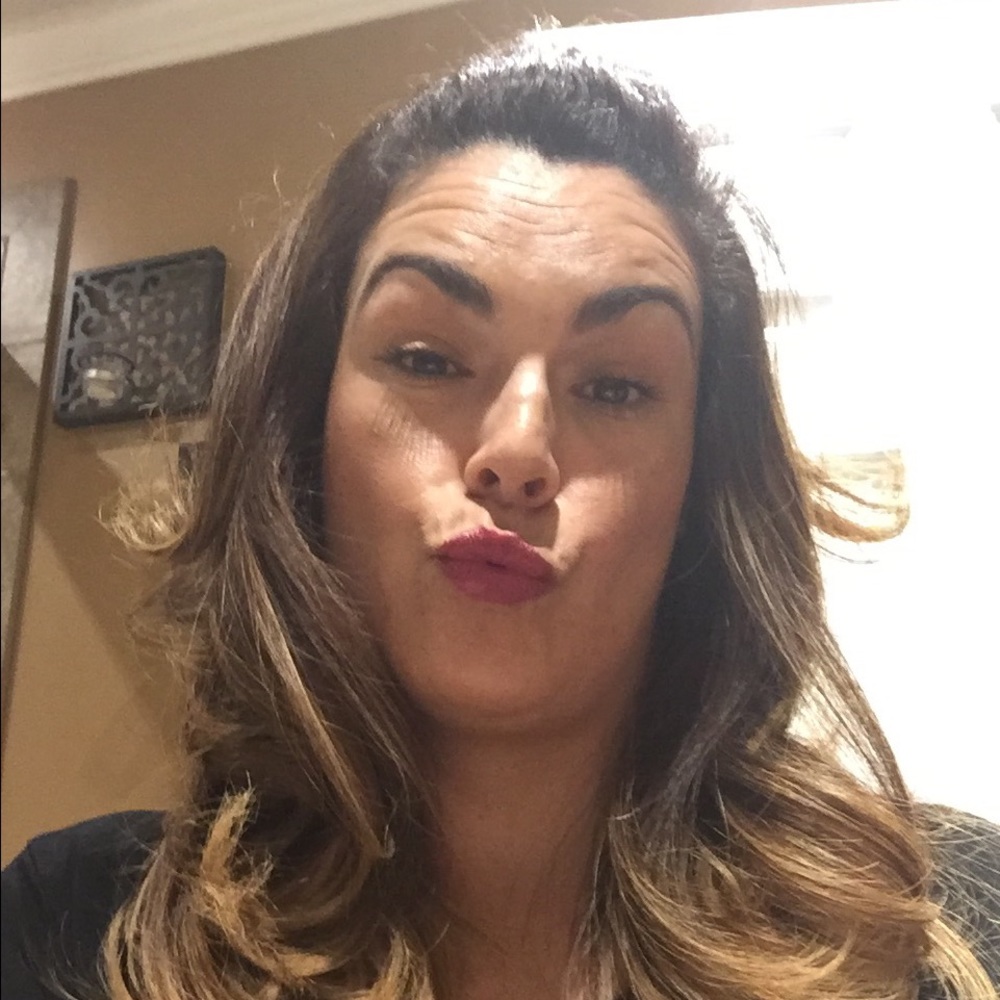 Meet your Posher, Deborah