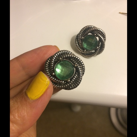 Earring - Picture 2 of 2