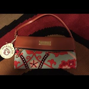 NWT Spartina Convertible Clutch Waving Girl Print