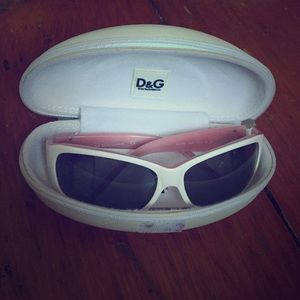 Dolce&Gabbana Sunglasses with case and cloth wipe