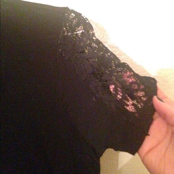 Blouse - Picture 2 of 2