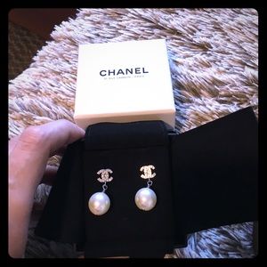 Gorgeous Chanel earrings