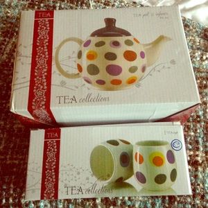 Tea Pot & 2 Tea Cups