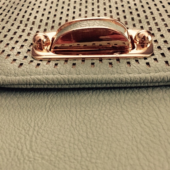 Clutch with Chain - Picture 3 of 3