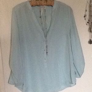 Pretty mint Lauren Conrad chiffon blouse 💕🌸