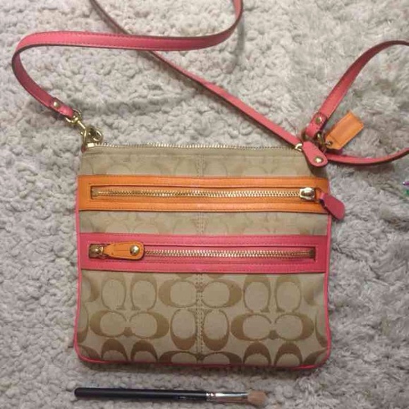Coach purse excellent condition