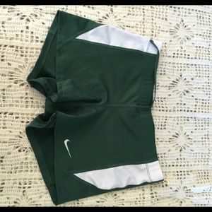 Nike dri-fit shorts size small