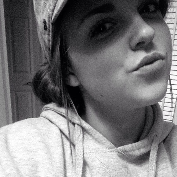 Meet your Posher, Riley - Picture 1 of 1