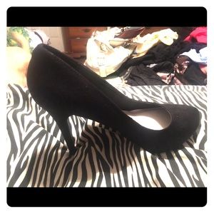 Black sued high heels