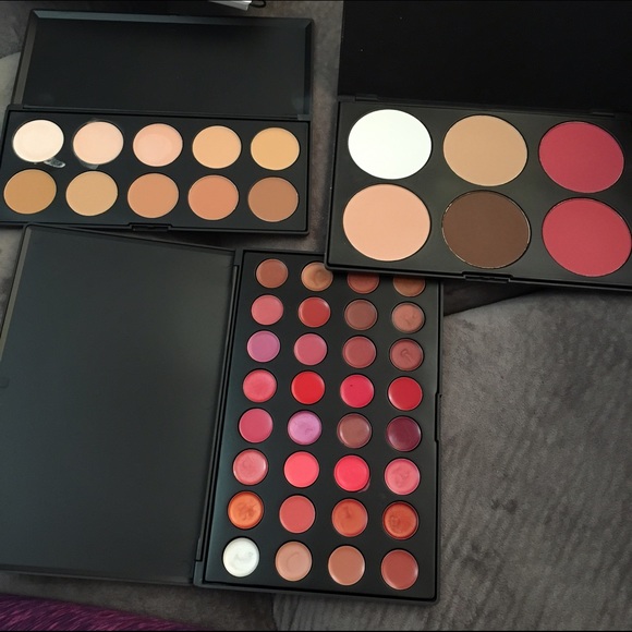 3 makeup palettes