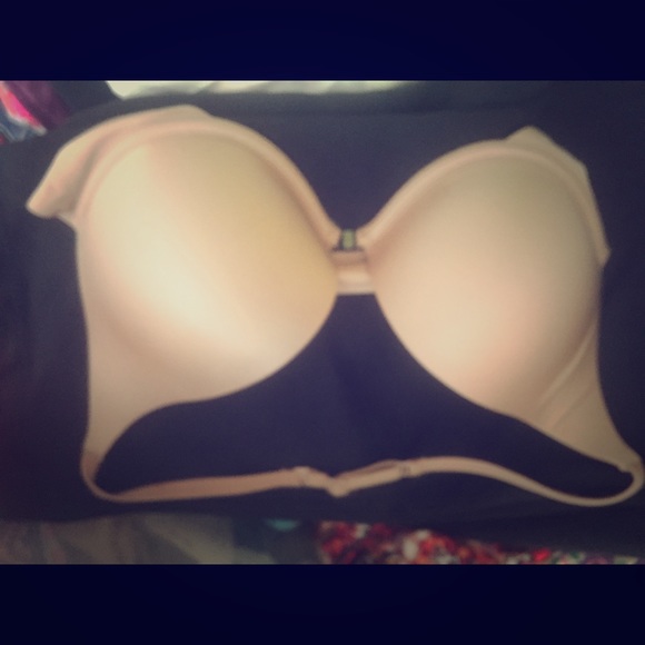 ‼️sale‼️Victoria's Secret plunge halter bra NWOT