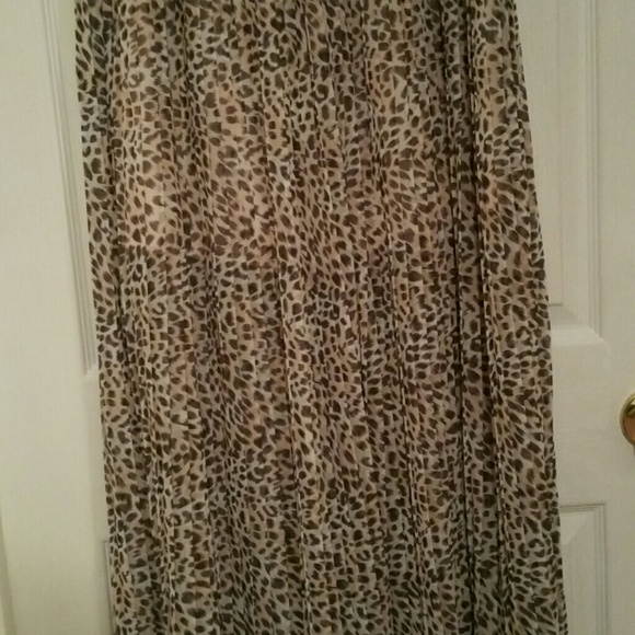 Victoria Secret Knife pleated maxi skirt