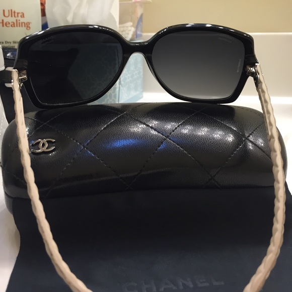 Chanel Sunglasses - Picture 3 of 4