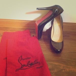 Size 7.5 Christian Louboutin heels- NEVER WORN.