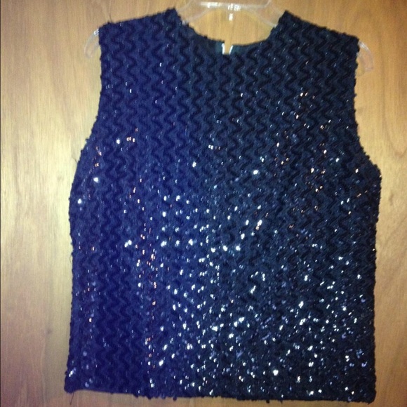 Classy sequined top size L