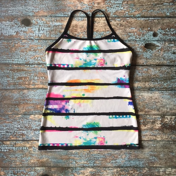 Lululemon workout top