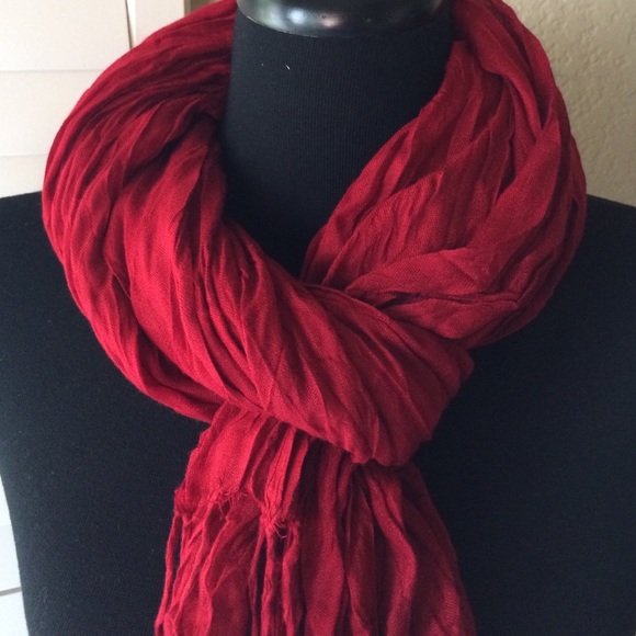 ⭐️LAST CHANCE! Express Scarf - Picture 2 of 3