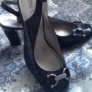 Classy navy heels 💝😍👠🍾