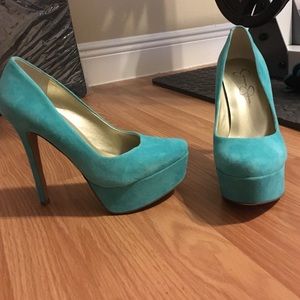 Miami green pumps