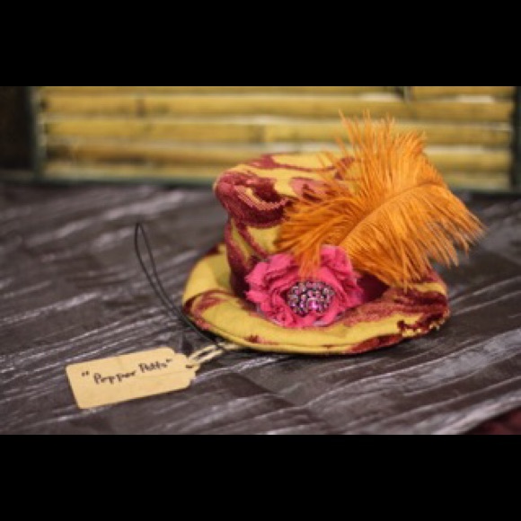 Steampunk Mini Top Hat - 4"H x 6"L x 6"D