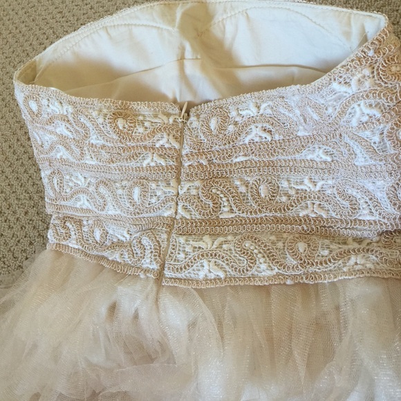 Last chance this week Cream strapless dress - Picture 2 of 3